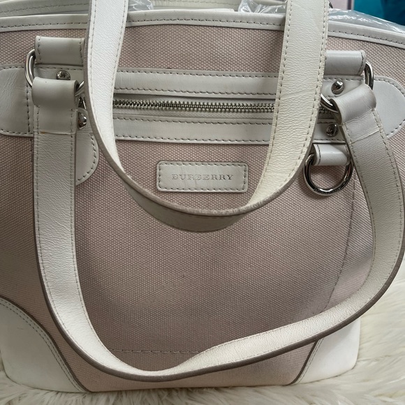 Burberry Bag (Authentic) - Picture 4 of 9